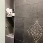 Deja Vu Apartment *
