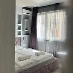 Deja Vu Apartment