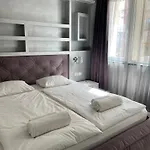 Apartment Deja Vu *